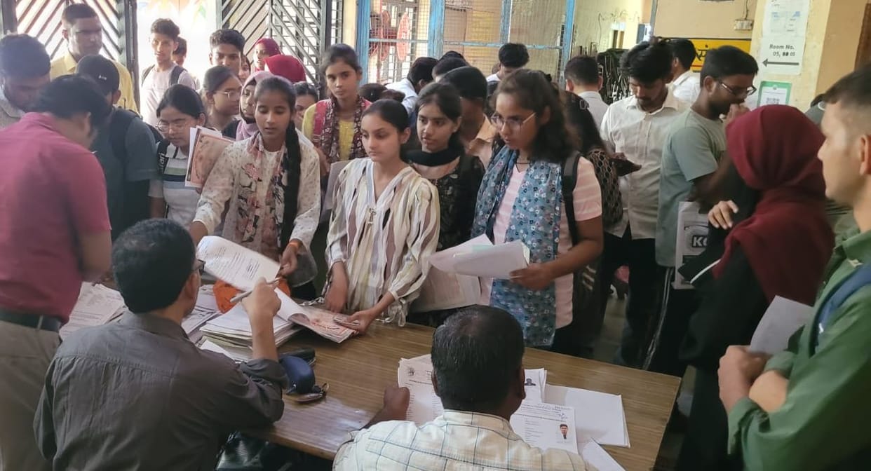 Second merit list for Government College released; admissions to continue until the 24th.