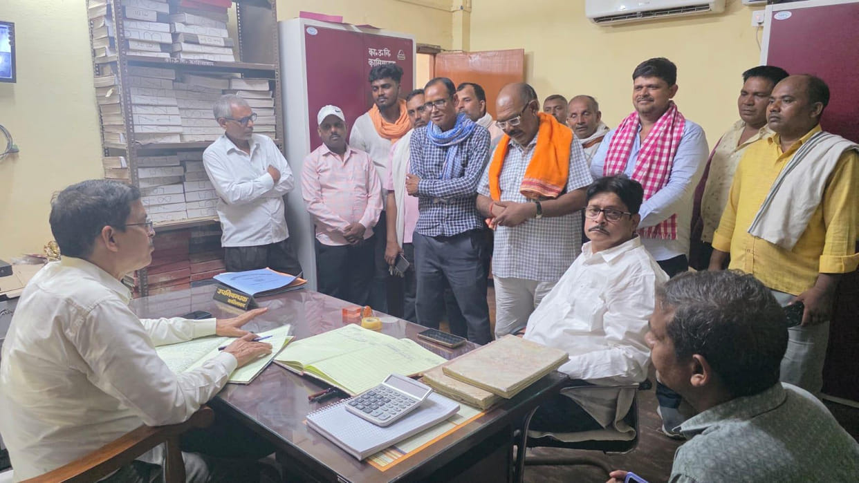 Opening front offices will render traditional stamp vendors jobless.