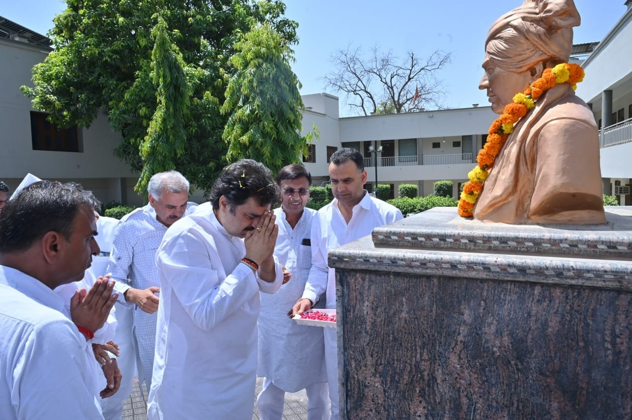All the family members present here have come at my simple invitation: Kuldeep.