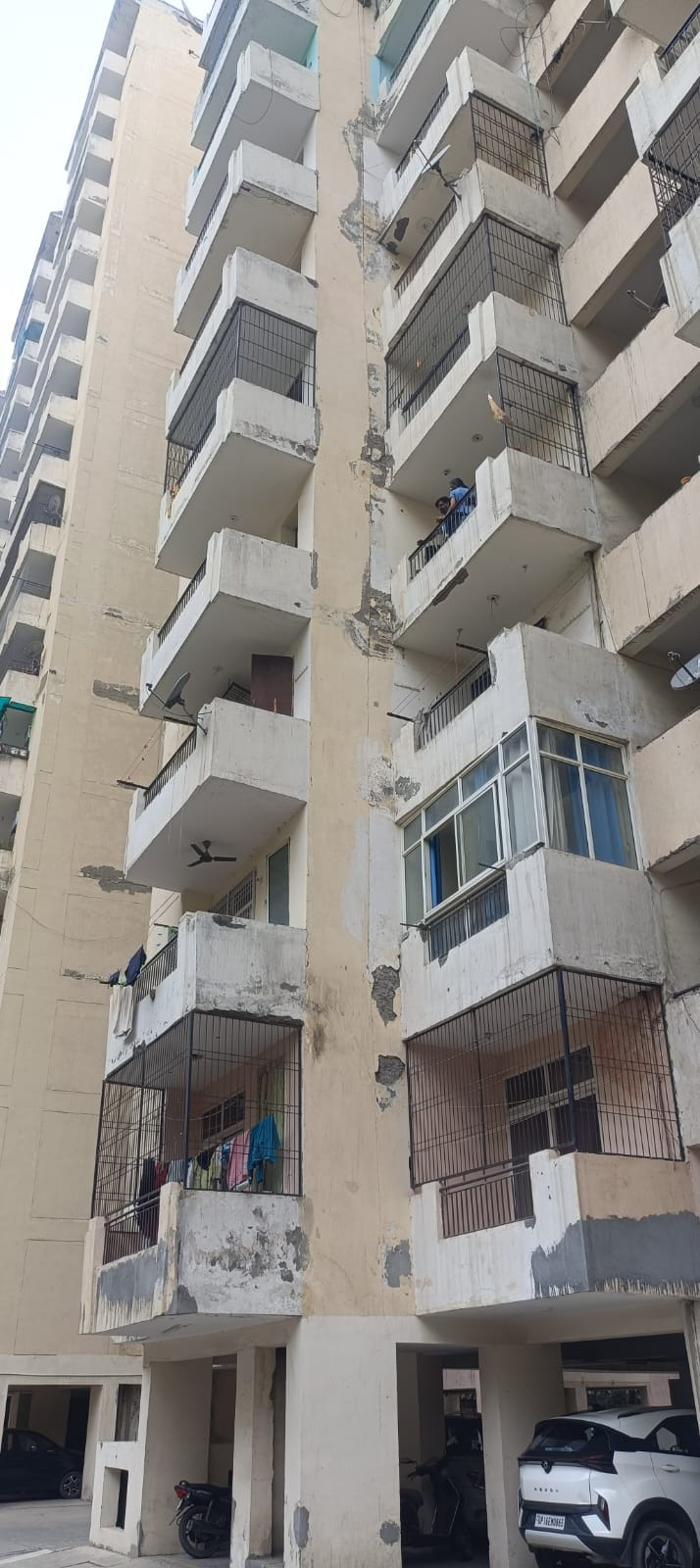 Residents are neither receiving ownership rights nor access to basic amenities.