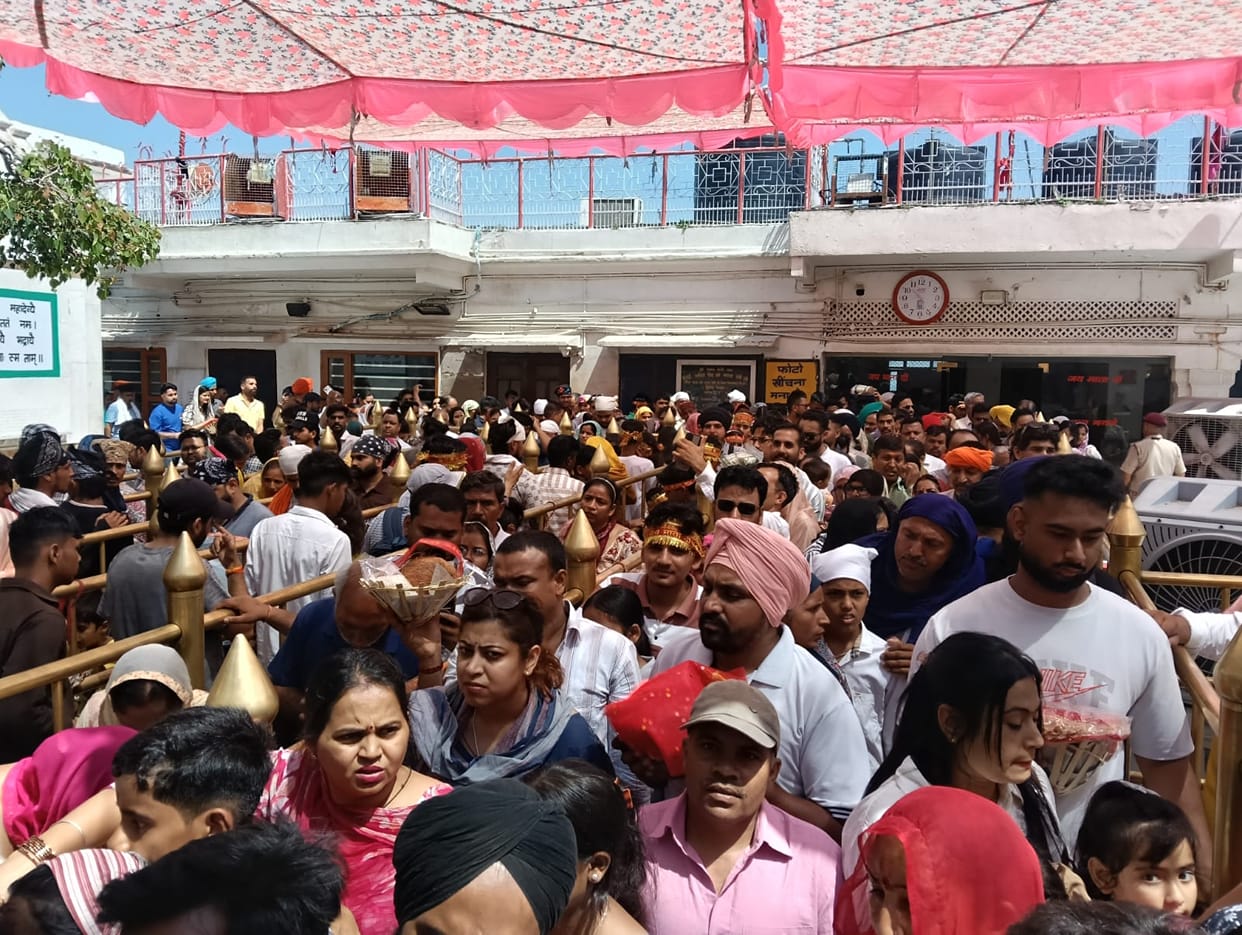 Braving the scorching heat, 53,000 devotees visited the Naina Devi shrine.