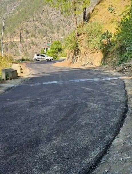 तकलेच-राजपुरा सडक़ का हो रहा कायाकल्प। संवाद