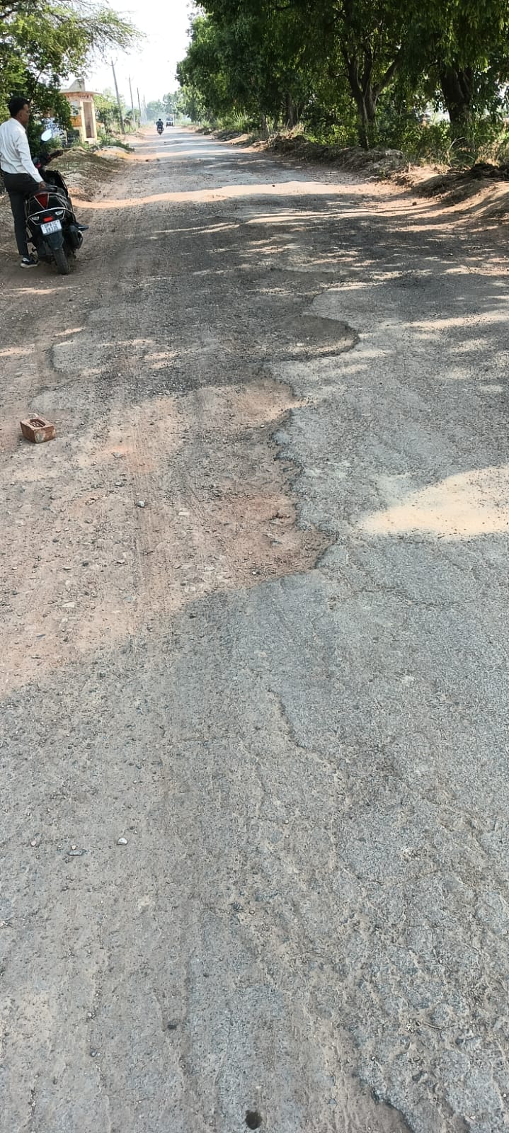 People are asking when the road from Vijaygarh to Akrabad will be built.