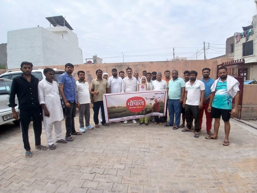 The villagers of Kharavar raised the issue of drinking water shortage and drainage of contaminated water.