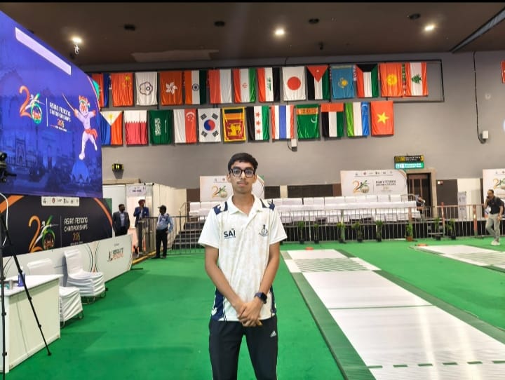 Fencer Aryan Yadav selected for the International Glory Award.