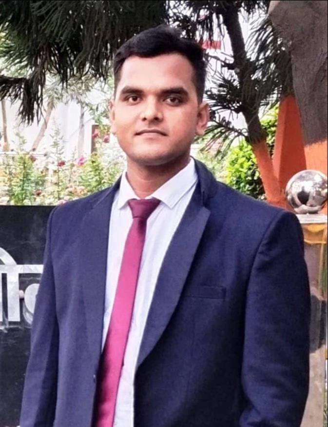 Nidhi, Ragini, Pawan, and Arjun proved their mettle in the BPSC exam and became officers.