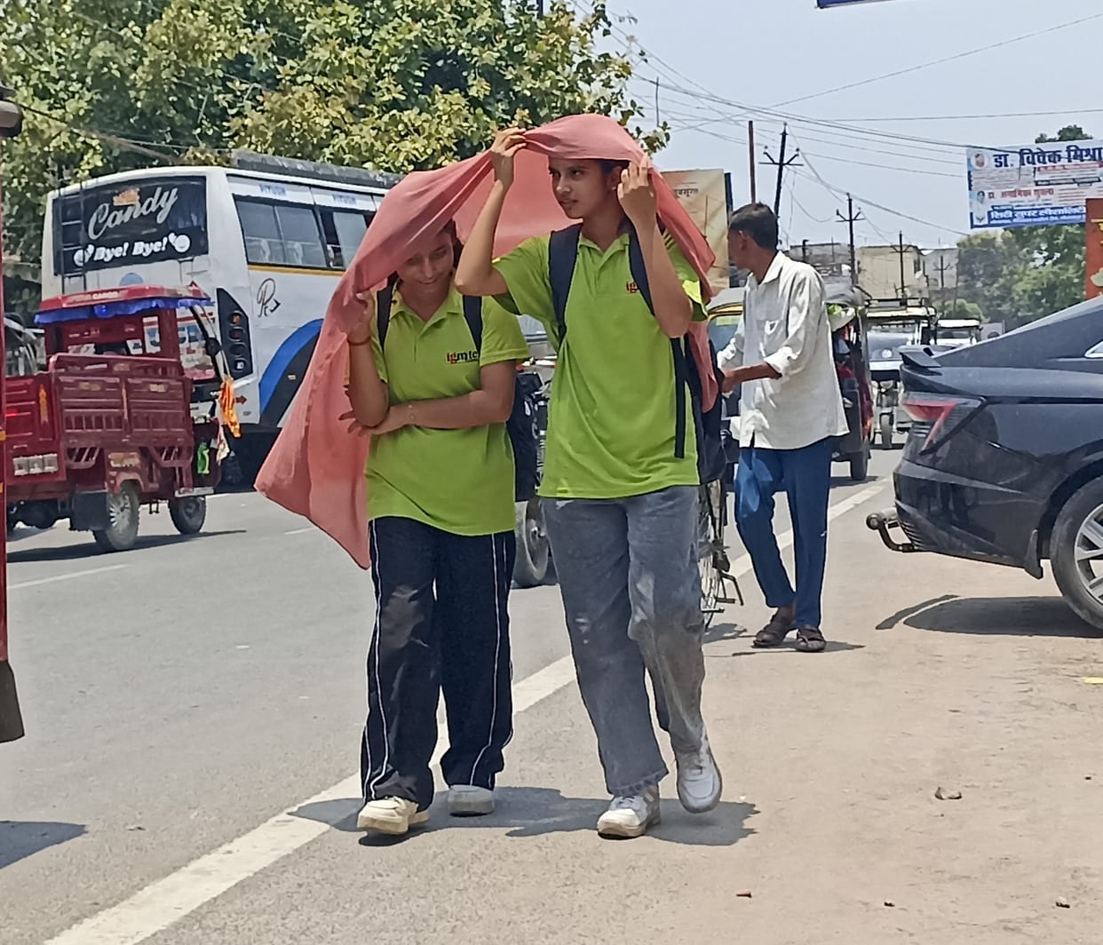 Mercury hits 42 C scorching sun leaves people in distress.