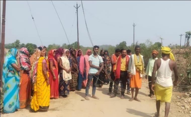 Wedding guest injured by hanging high-tension wire; villagers stage protest