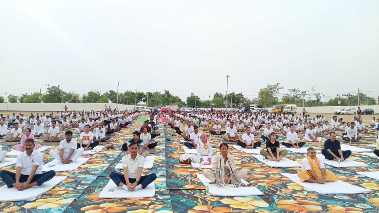 We have resolved to stay healthy... now we will practice yoga 365 days a year.