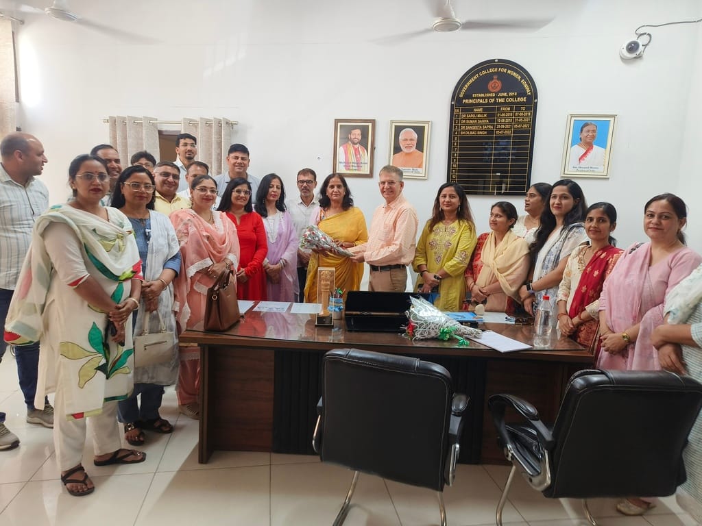 Dr. Kiran Saroha took over as Principal