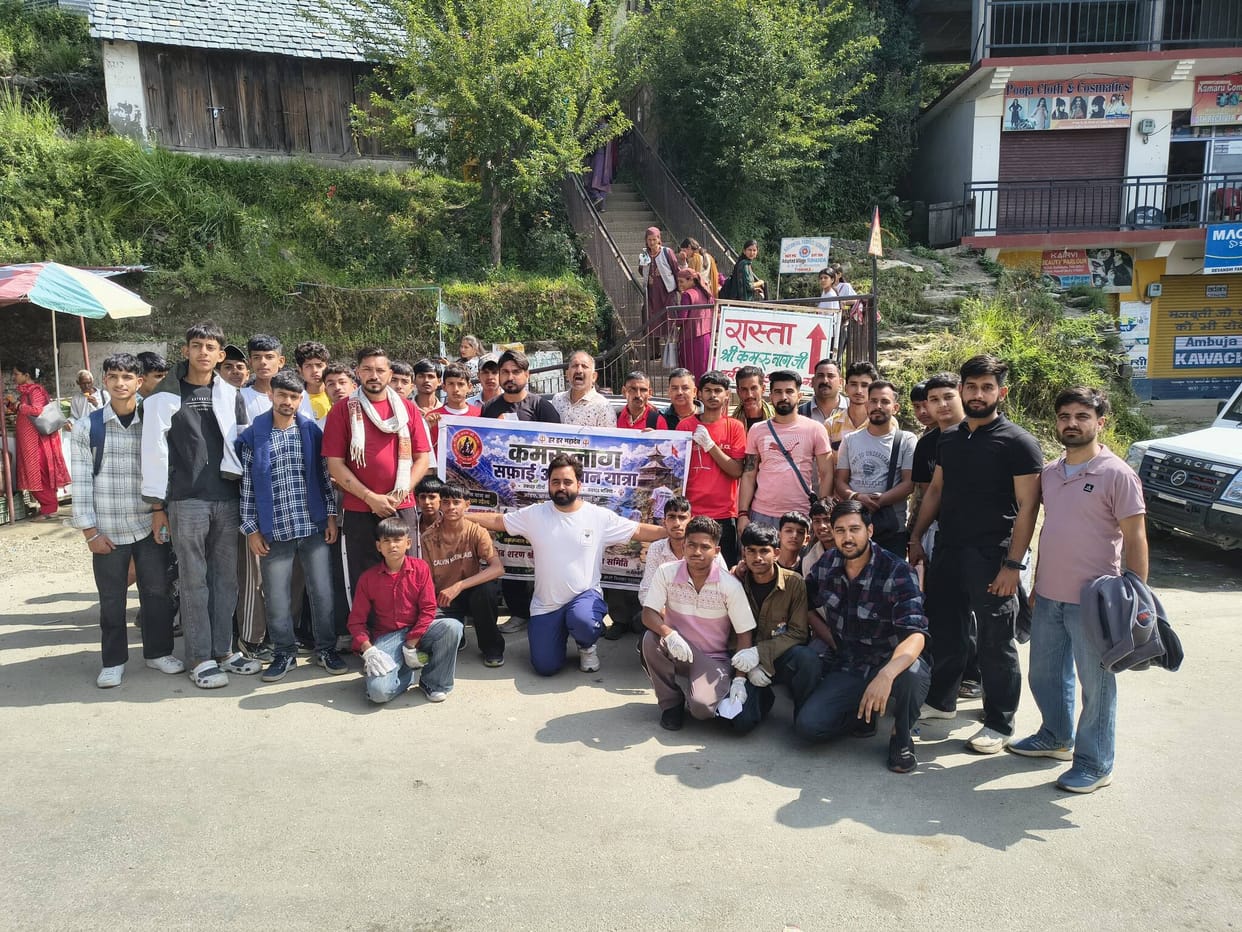 40 volunteers from Ghumarwin conducted a cleanliness drive at the Kamrunag Temple.