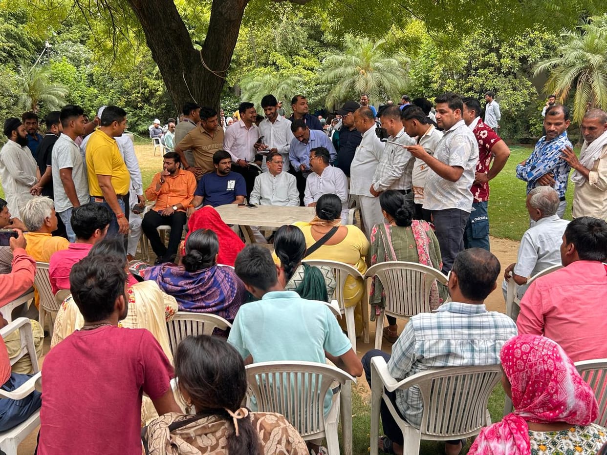Instructions for resolving issues related to electricity connections and colony regularization.