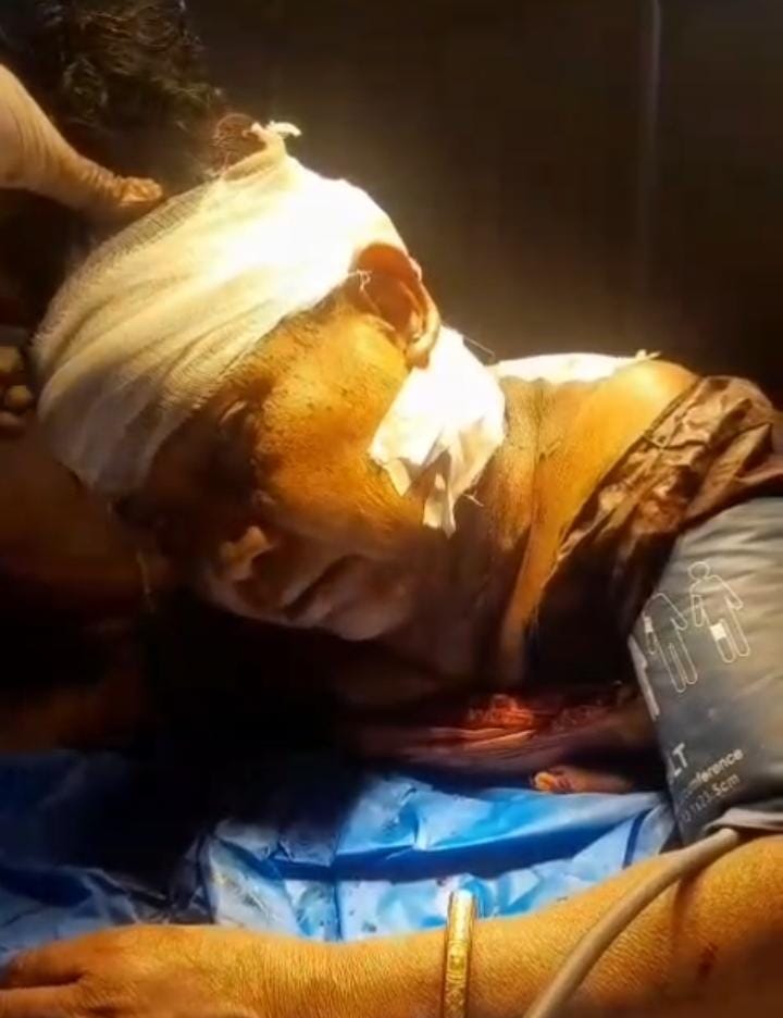 घायल बुजुर्ग