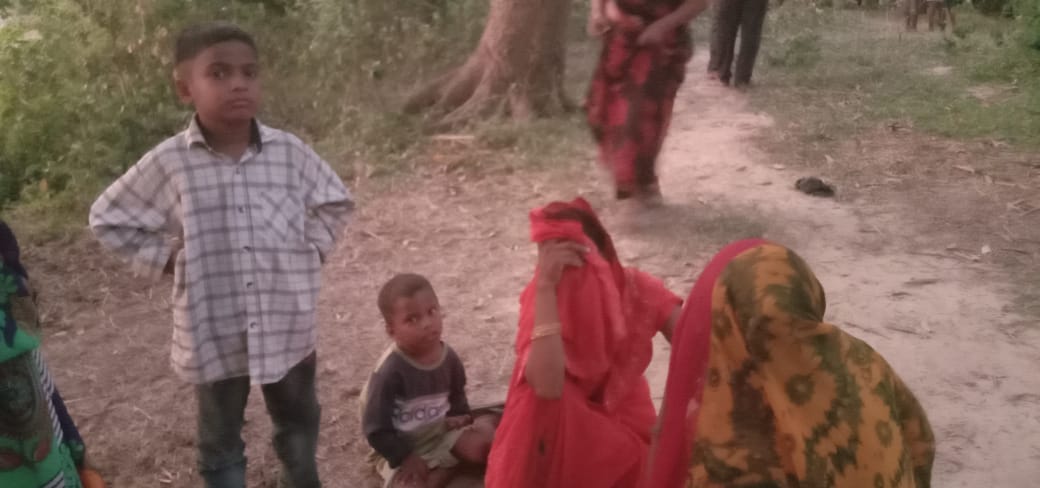 Youth dies under suspicious circumstances; body found hanging from a tree.