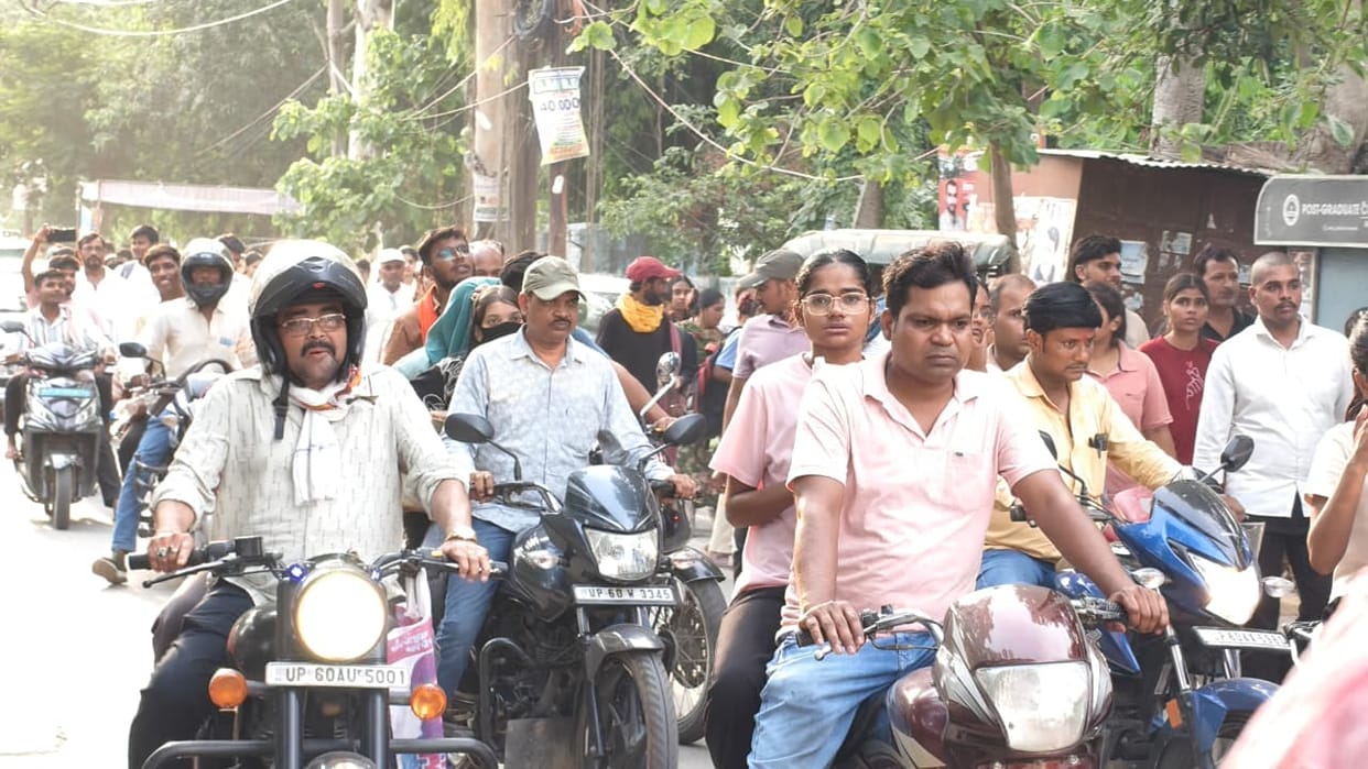 Traffic jams on the roads as soon as the NEET exam ended.