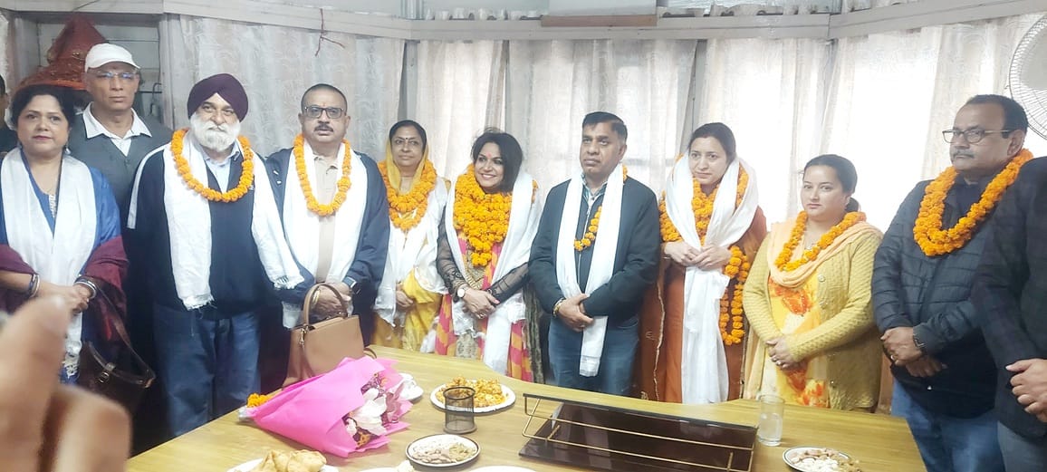 Vandana took the oath as President, and Reena took the oath as Vice-President.