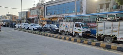 The condition of citizens is miserable due to traffic jam in Narnaund.