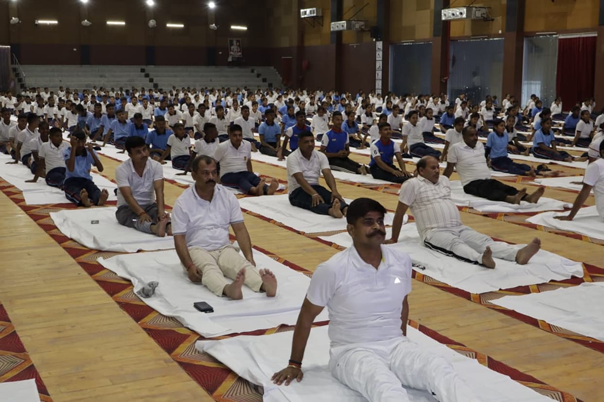 PUVV: 600 NCC cadets performed Pranayama together.