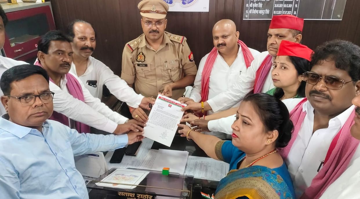 FIR lodged for spreading rumors about SP MPs defecting