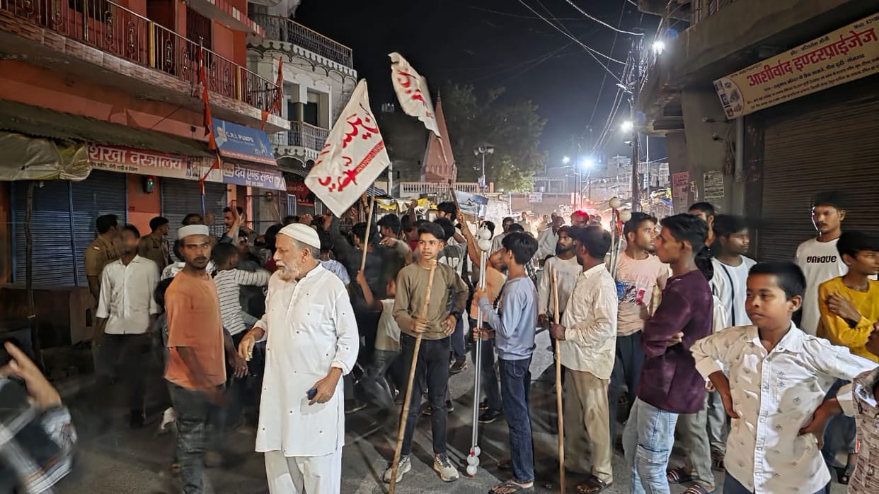 Procession taken out on the fifth day of Muharram; breathtaking feats displayed by akhadas