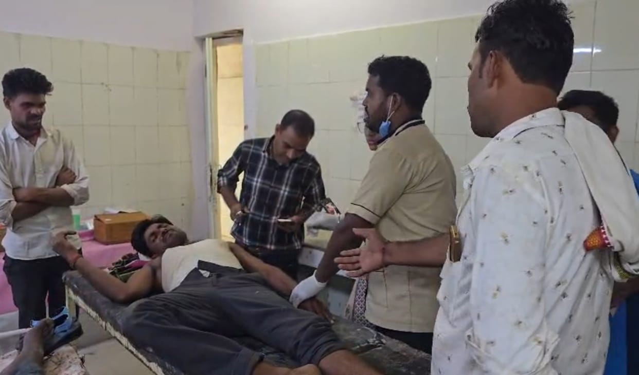 Sagar News: Morning Walk Turns Terrifying as Tiger Attacks Youth, Forest Department Issues Alert