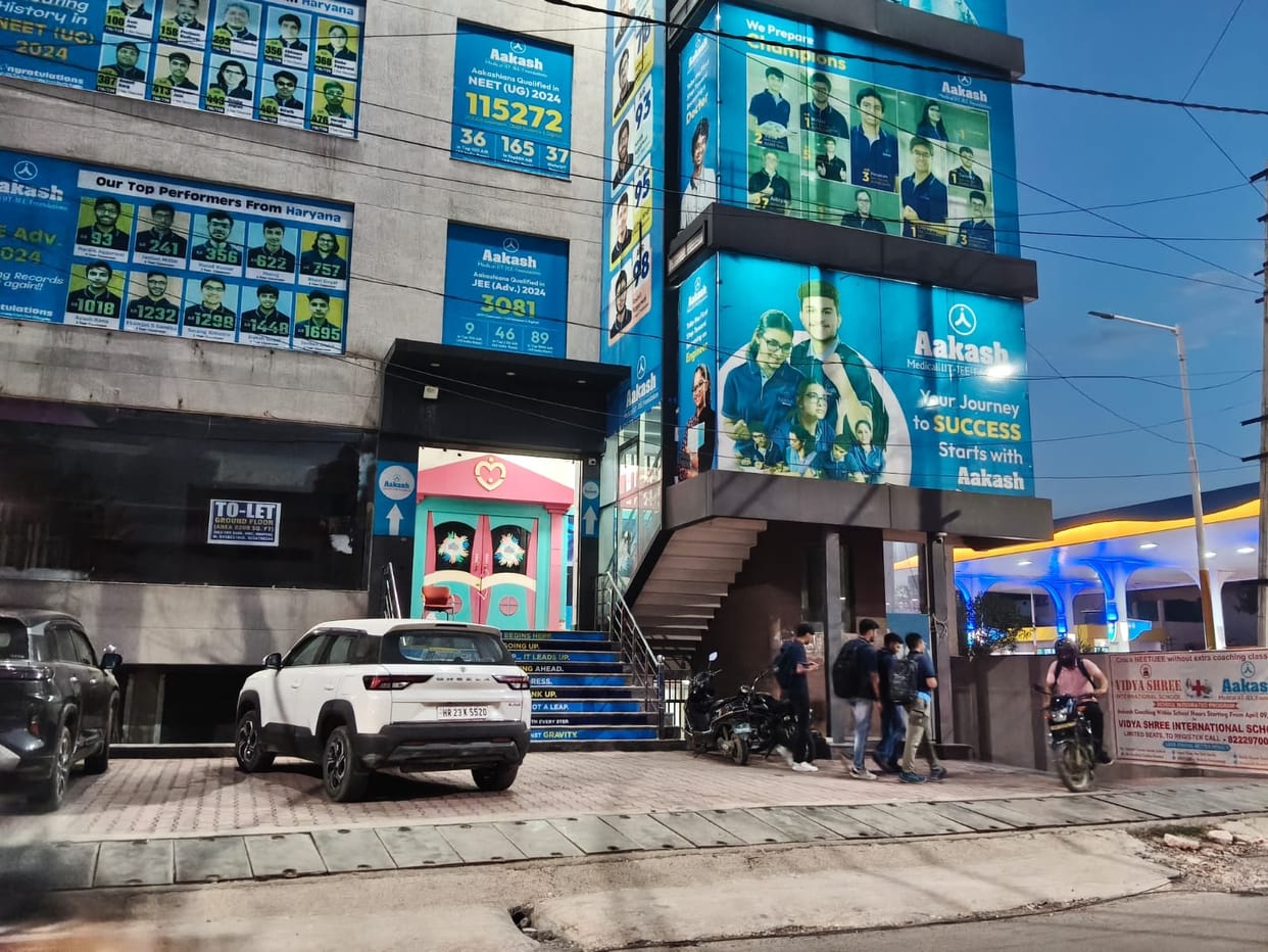 A fire tragedy similar to the one in Lucknow could occur at the city's coaching centers.