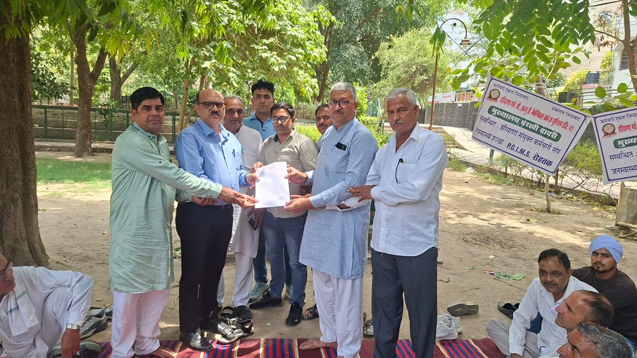 PWD Mechanical Workers Union submitted a memorandum to the Deputy Commissioner.