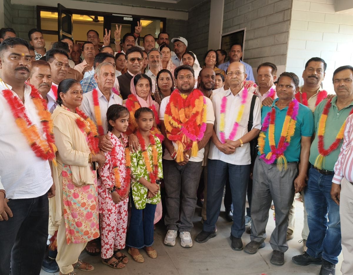 Congress captures Baroh Panchayat Samiti; Renu Bala becomes Chairperson.