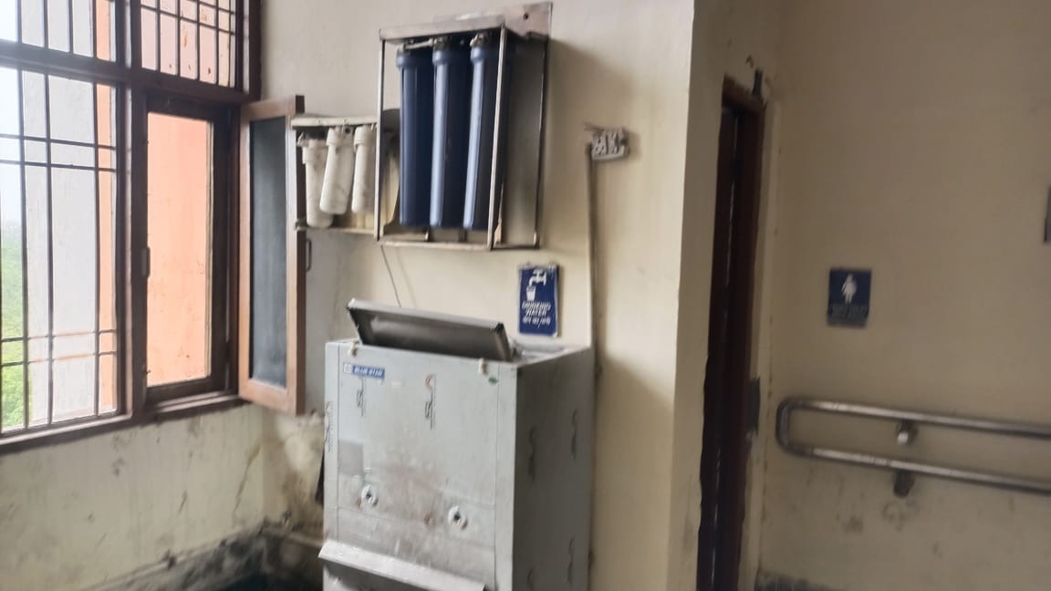 No water in the District Secretariat's water coolers; many are out of order, while only a few are functional.
