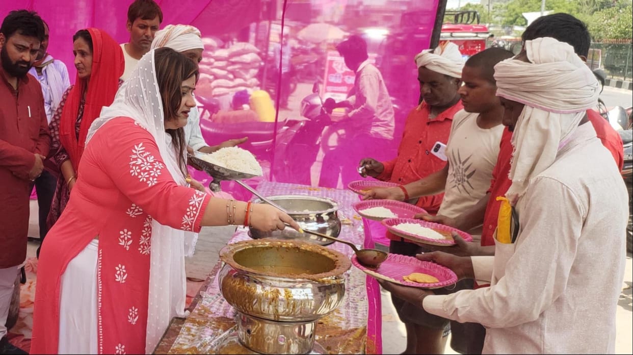 Sundarkand recitations were held in temples, and bhandaras were organized at various places
