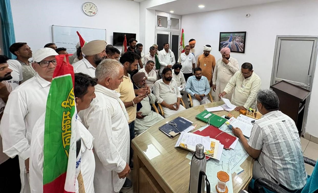 Farmers protest demanding canal water; warn of agitation if demand is not met