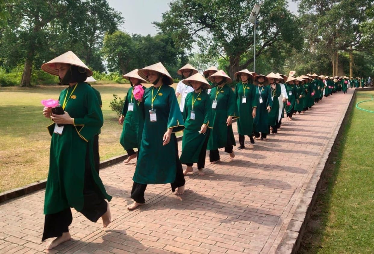 Followers from Vietnam arrived at the Buddhist pilgrimage site.