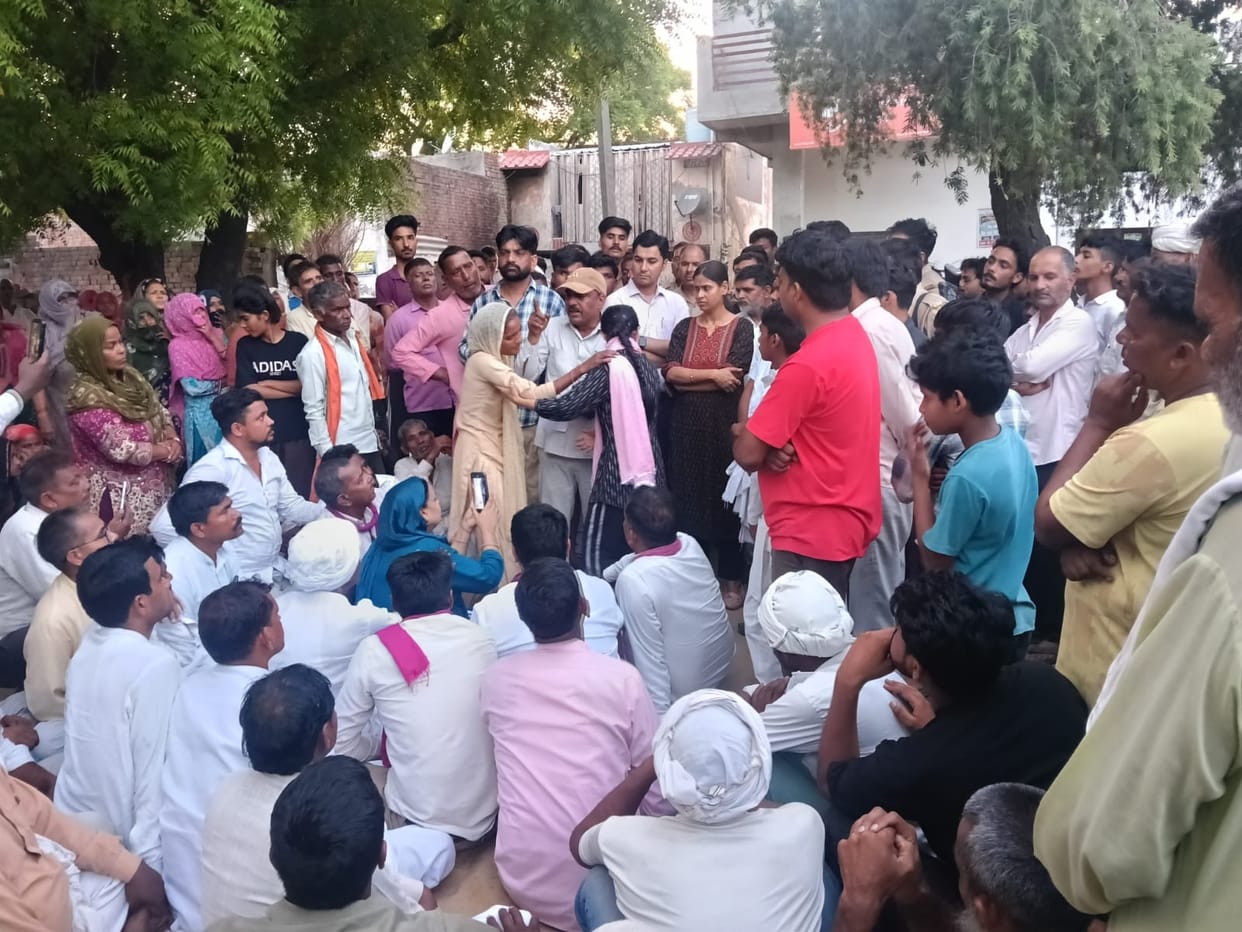 Uproar over rickshaw puller's death; refusal to cremate the body.