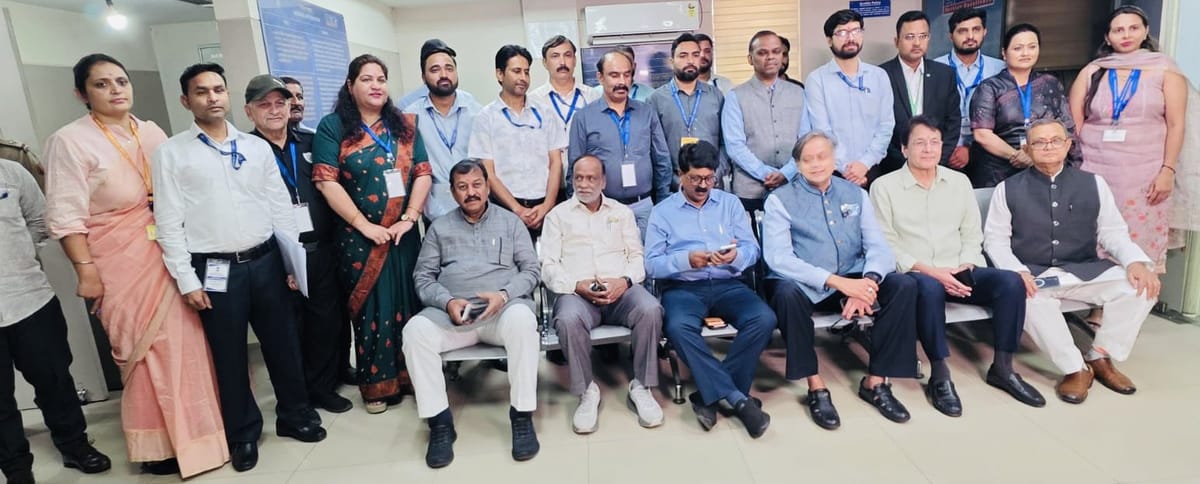 Jammu News: संसदीय दल ने बावे वाली माता के दरबार में माथा टेककर किया प्रदेश का दौरा
