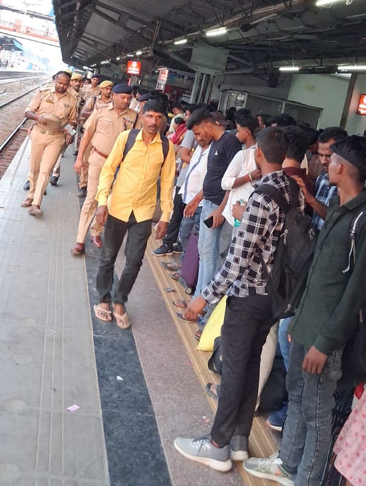 The Gorakhpur-Gonda Passenger will remain cancelled for 18 days, and the Bhatni-Ayodhya MEMU for 12 days.