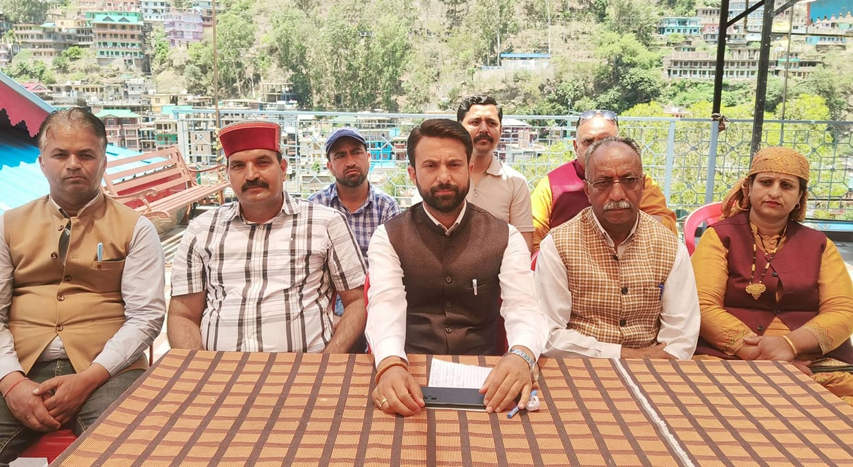 Nankhari College reinstated thanks to protests by the public and the BJP