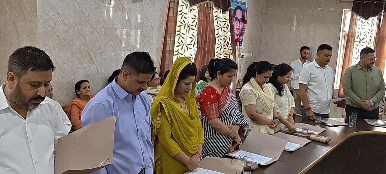Political activity intensifies over the posts of President and Vice-President in the Arki Nagar Panchayat.