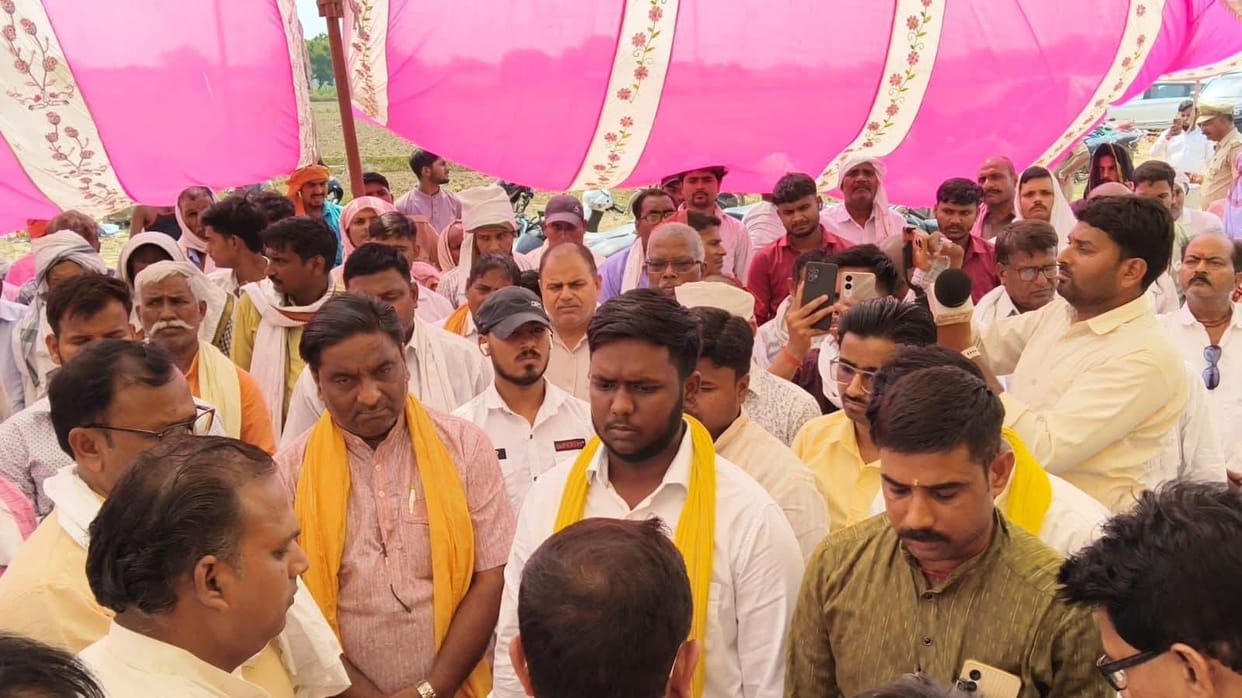 Family members adamant on demands for the encounter of the accused and the use of bulldozers on their homes