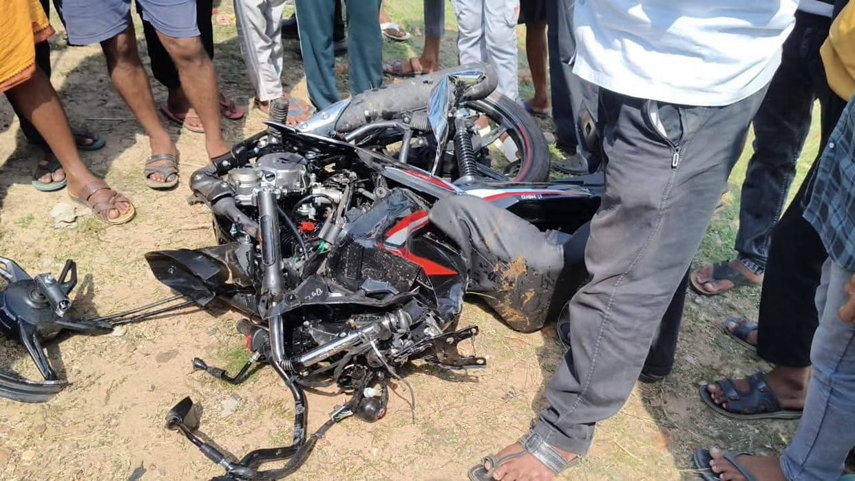jhajha road accident sala bahnoi killed near nagi dam during kali puja invitation jamui news