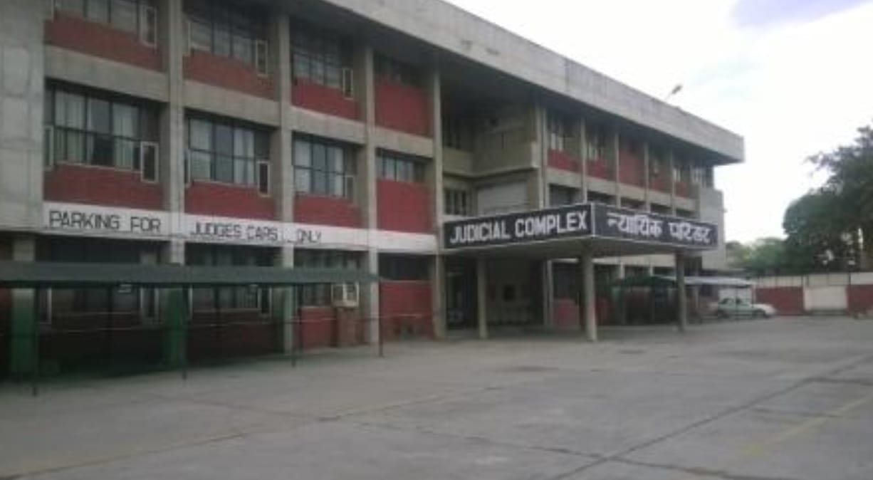 Advocates distressed by shortage of chambers; judicial process being affected