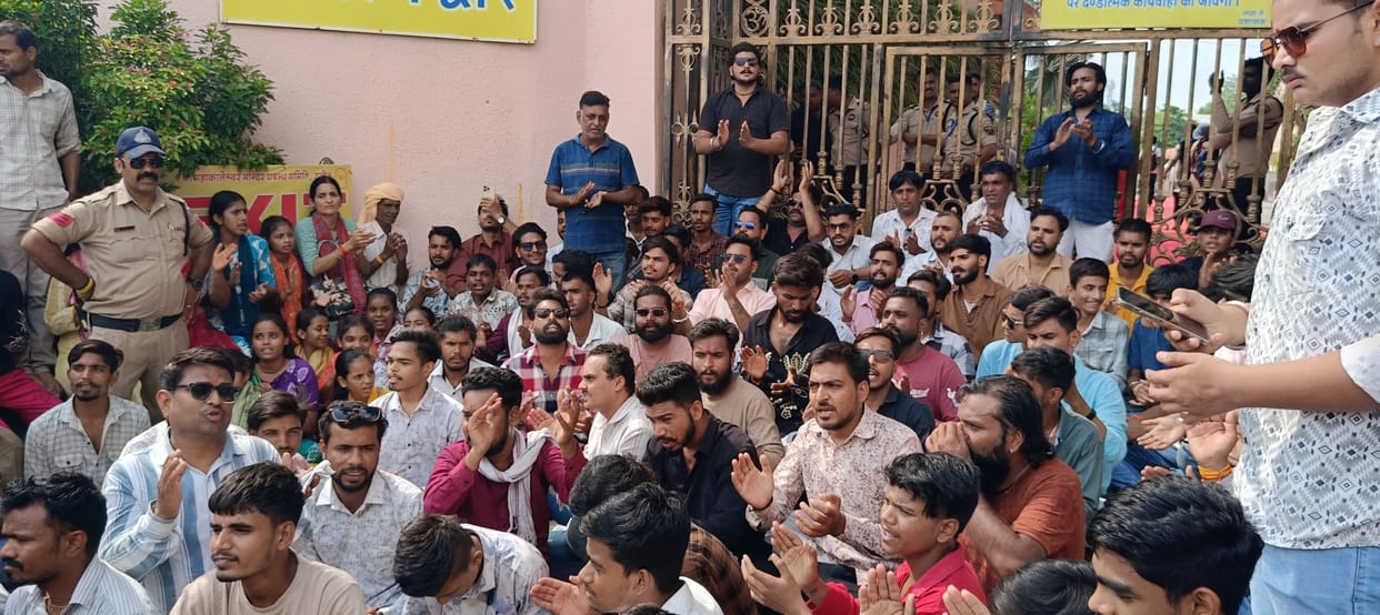 No VIPs in God's House: Hindu Groups Clash With Mahakal Temple Over 'Biased' Darshan