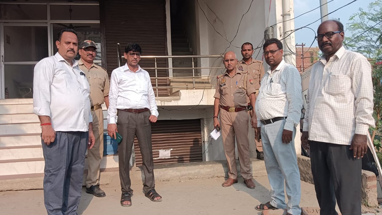 Raids on coaching centers: three sealed for ignoring standards, three issued notices.