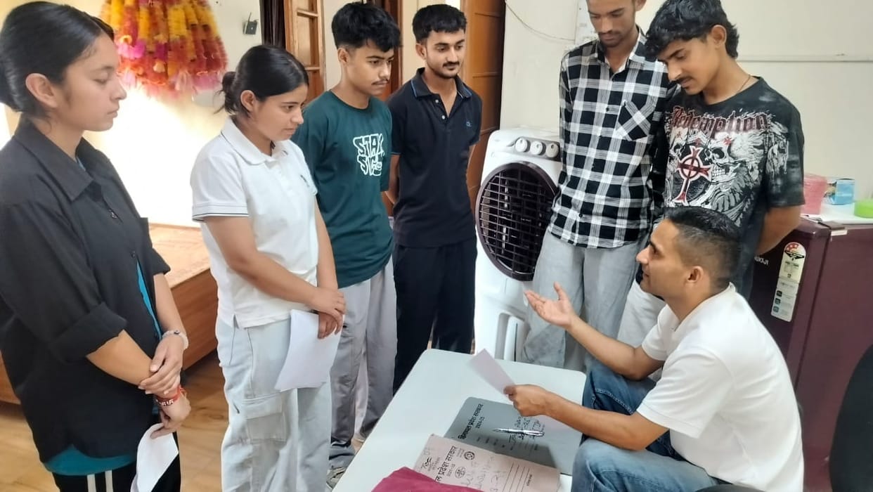 councilling for students in dadhahu college about scholarship