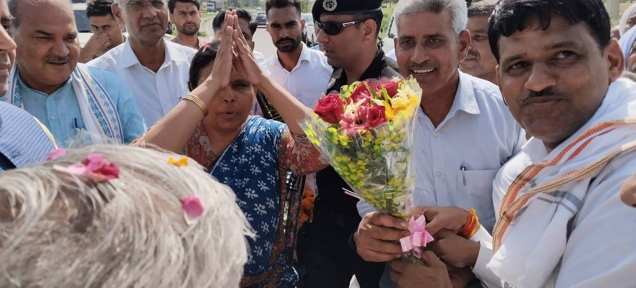 Party office-bearers felicitated them.