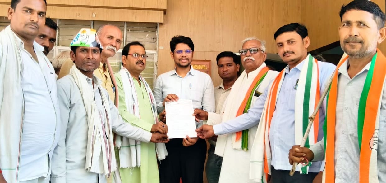 Congress members demanded the registration of an FIR regarding the 'offerings' scam.