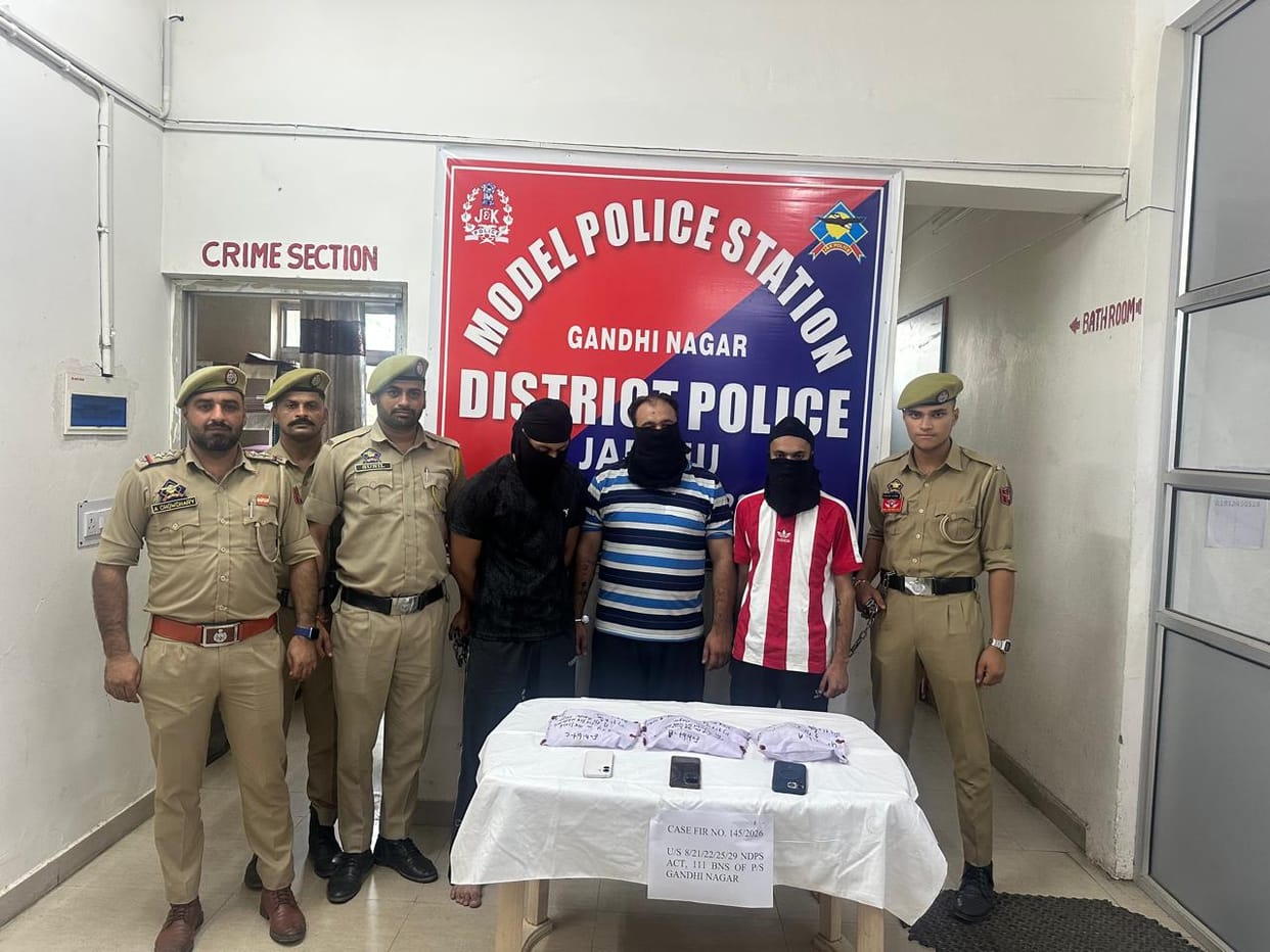 herion, three arrested, border