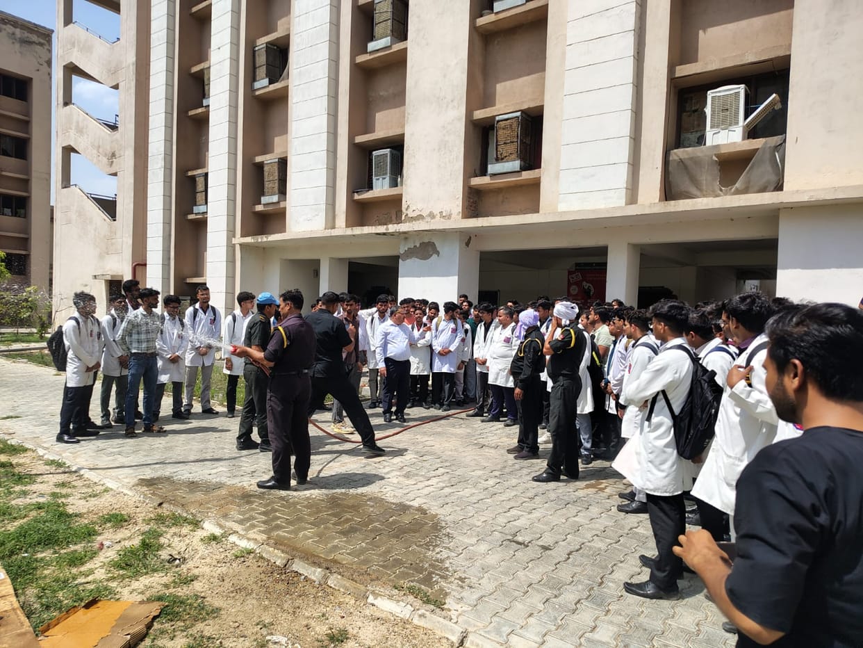 etah news mock drill medical collage