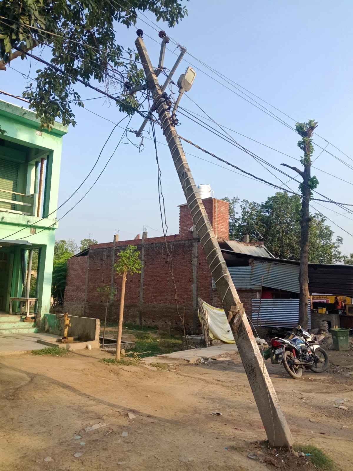 Five electricity poles toppled in Mehdawal; power supply disrupted.