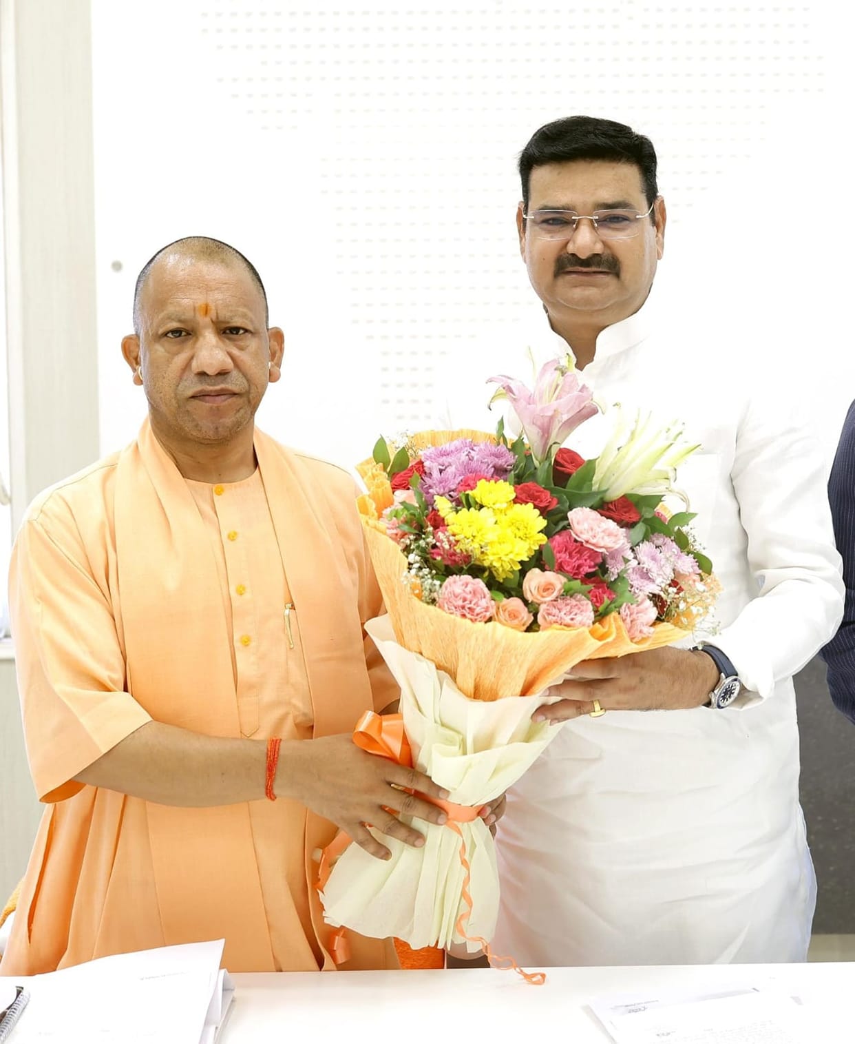 Minister of State for Sugarcane meets CM; apprised of the incident involving the rape of a girl.