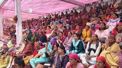 The narrative resonated with the glory of Mother Parvati's penance and devotion.